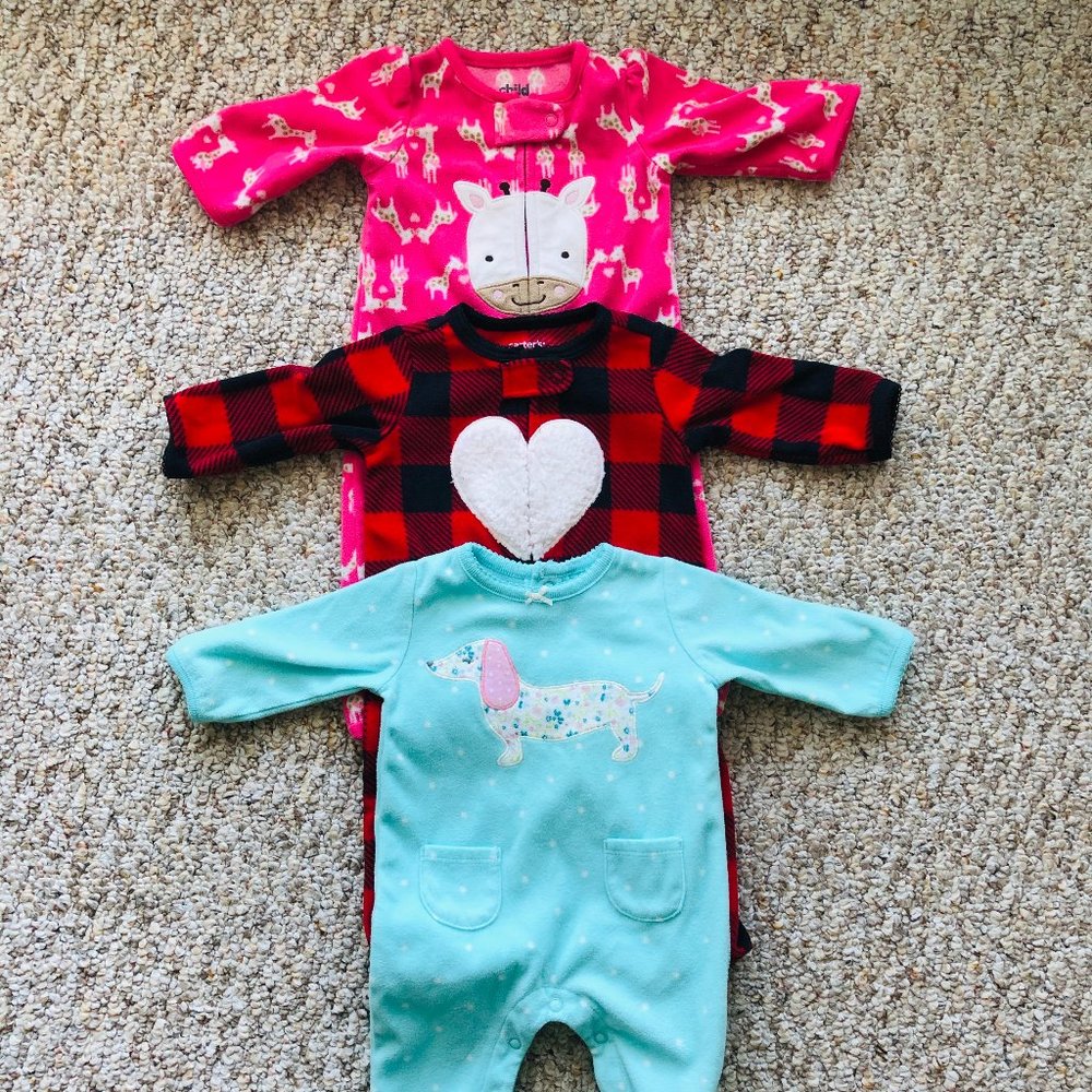 Girl's Carter three baby clothes.